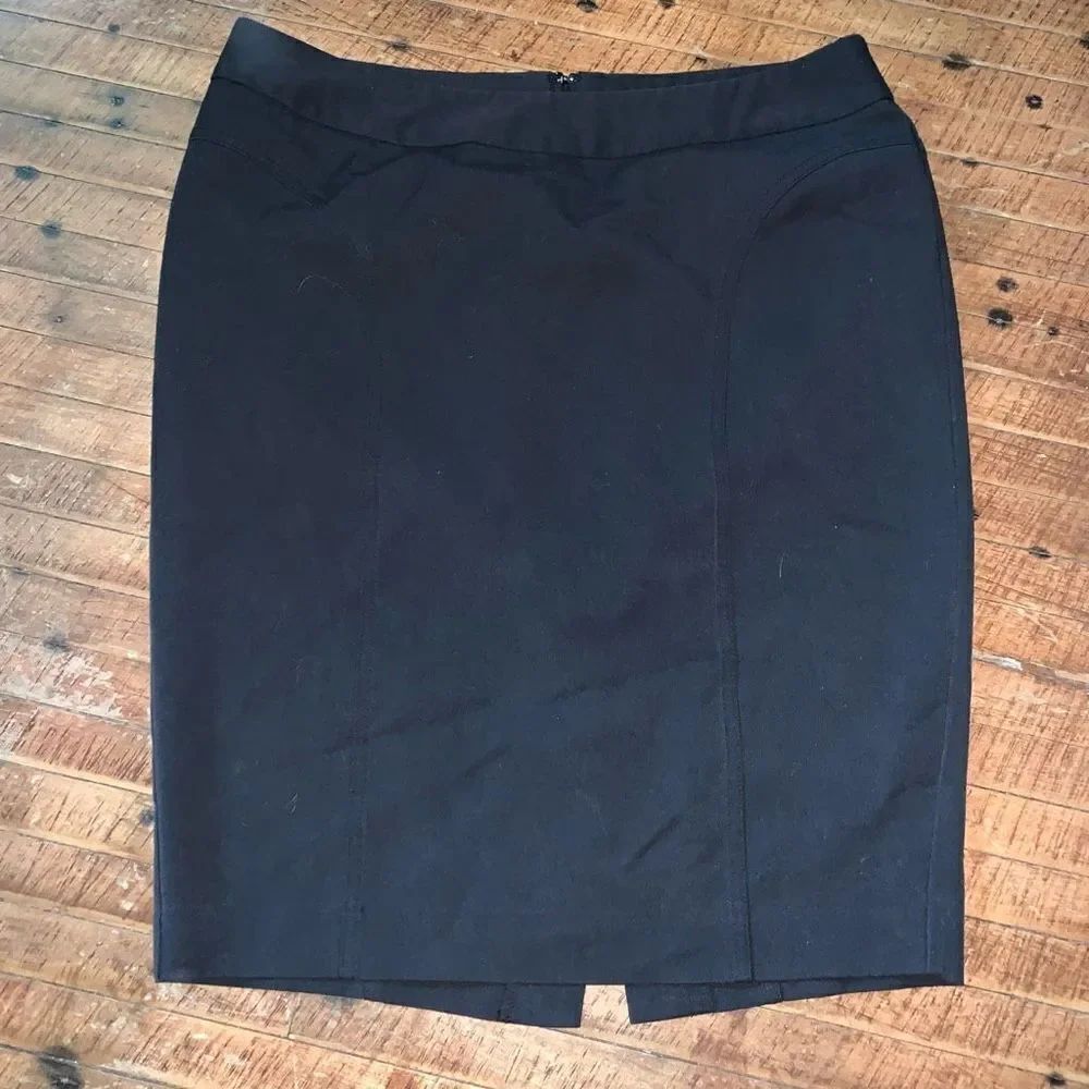 Torrid black size 12 business casual black pencil skirt